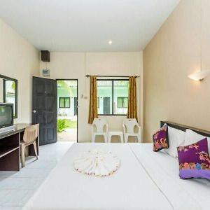 Baantonsai Garden Resort - SHA Extra Plus